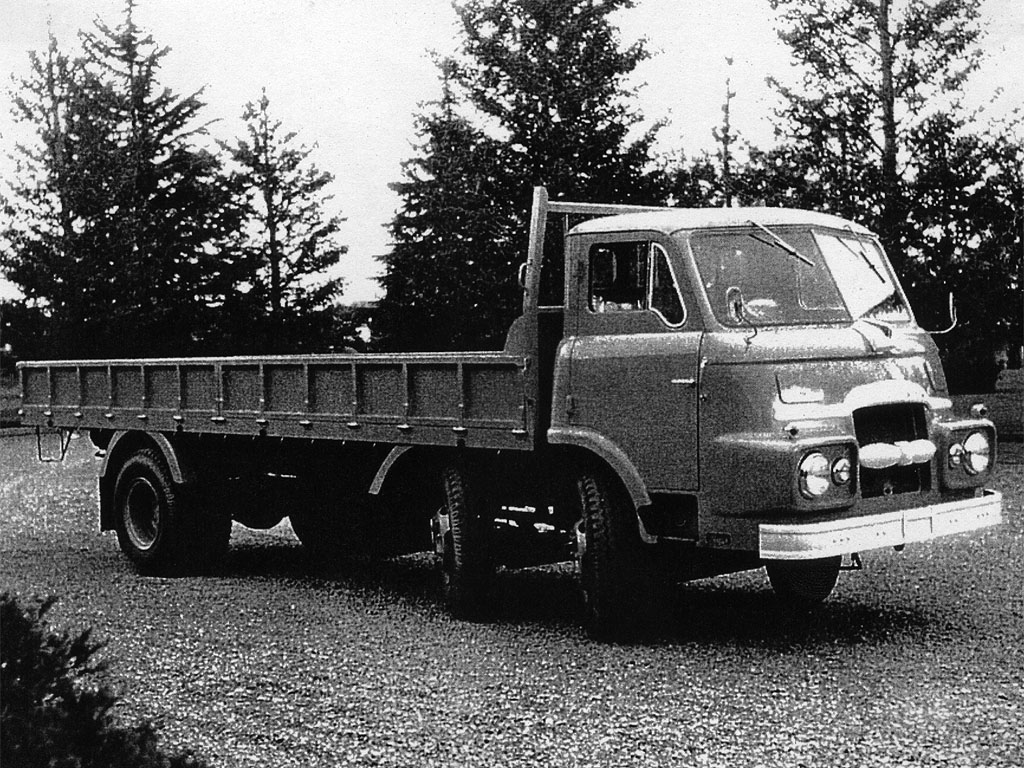日野TC10型トラック